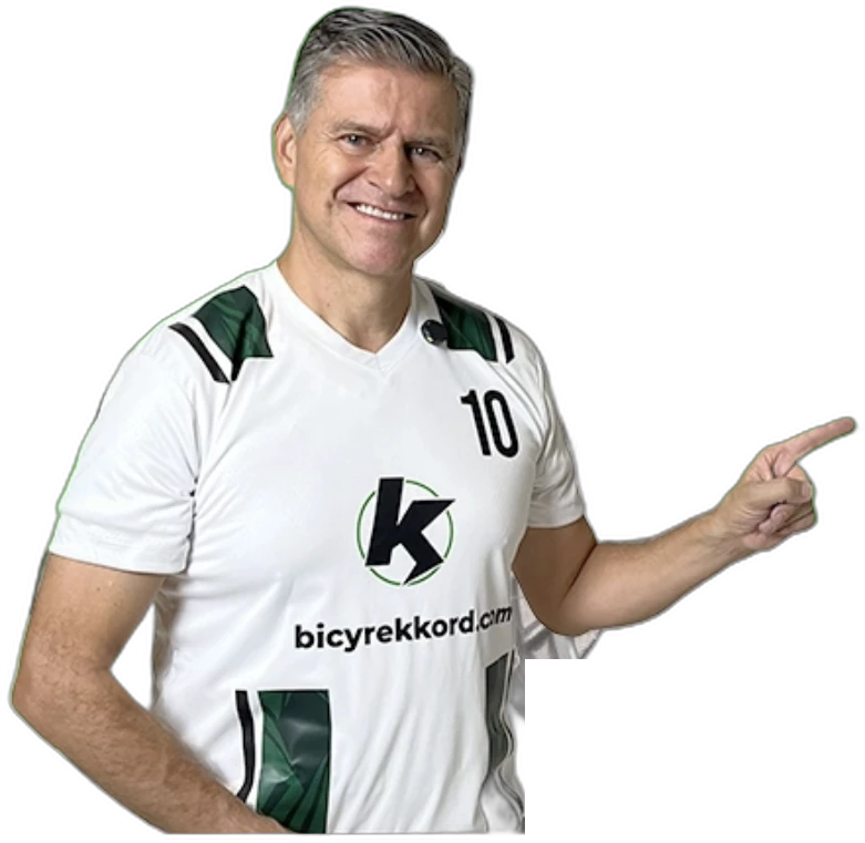 Ricardo Henao con la camiseta de Bicyrekkord